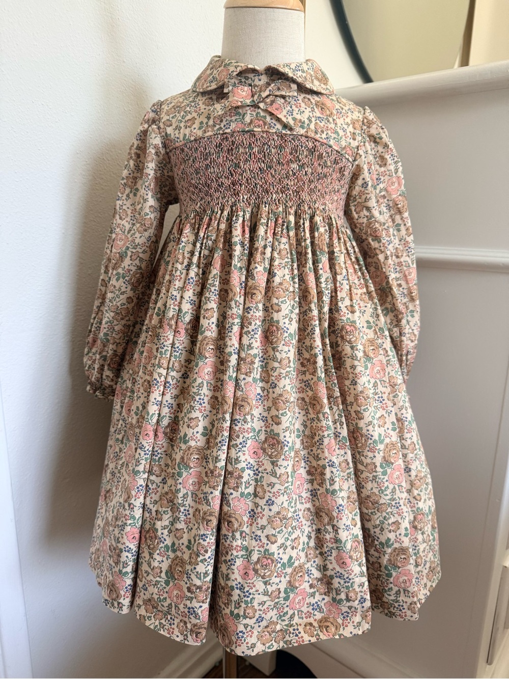 Alice Kathleen Floral Smocked Dress Girls Size 4 Peter Pan Collar Long Sleeve